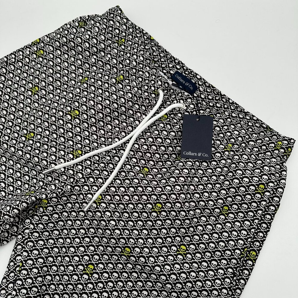 Collars & Co Men's Riviera Bone Voyage 6" Swim Trunks, Size Medium, High Voltage